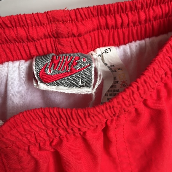 Vintage nike running shorts - Picture 3 of 4